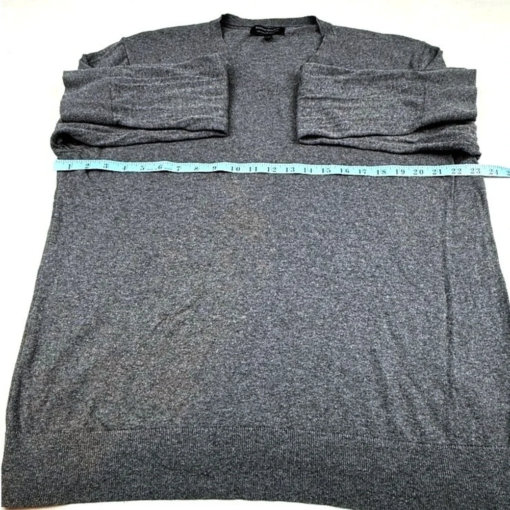 Banana Republic Mens Luxe Sweater Collection V Neck Long Sleeve Gray XL‎